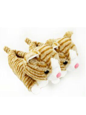 NWT ~ Petco 3-D Cat Fuzzy Slippers for Adults (Size: Medium, 7-8)